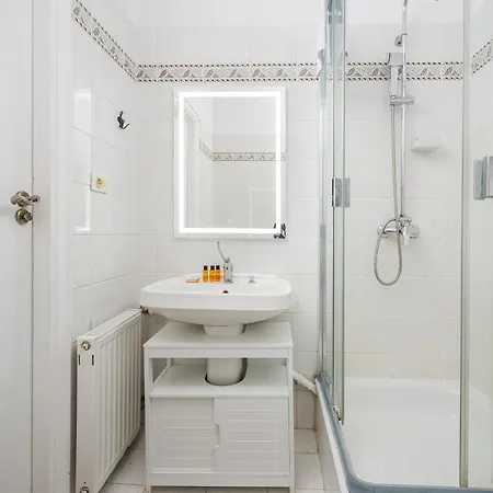 Apartment Nowy Swiat 35 With Mezzanine